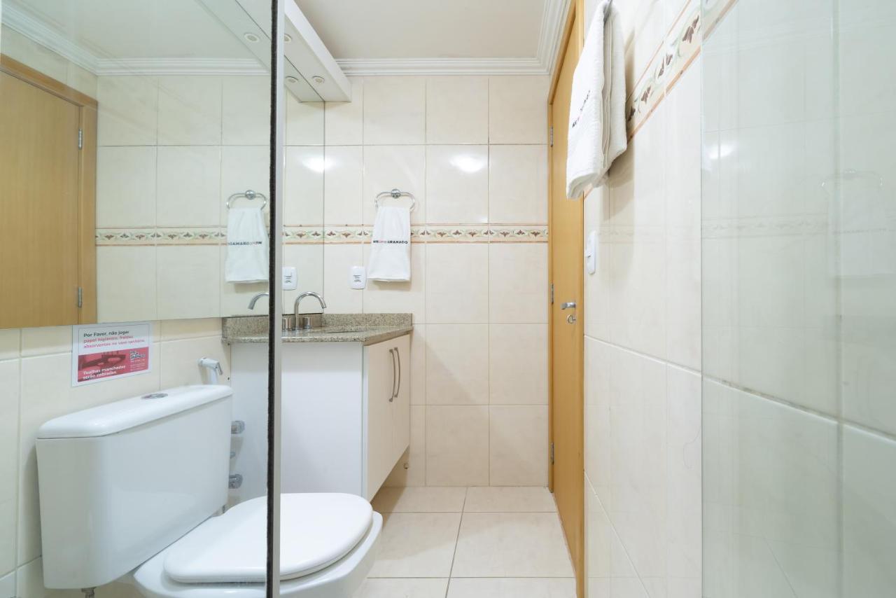 GRAMADO SOLAR REAL - 2 apts de 2 quartos no mesmo prédio, cada um comporta até 7 pessoas - IDEAL PARA GRUPOS - central - IDEAL PARA ANDAR A PÉ - nesta plataforma desde janeiro de 2015, oferecemos CREDIBILIDADE - seu PET é bem-vindo - GARAGEM COBERTA Exterior foto